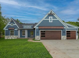 8137 W Pq Ave, Kalamazoo, MI