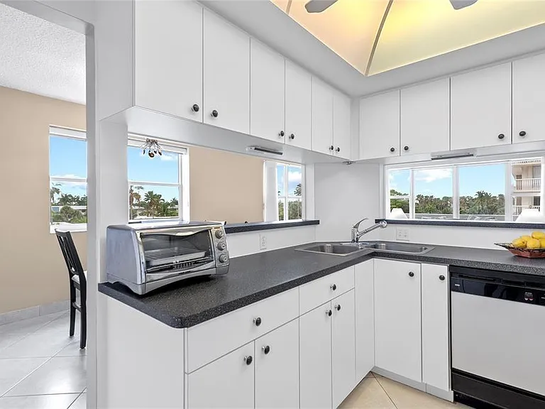 4010 Galt Ocean Dr #312 — Photo 3
