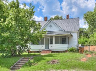 216 Circle St, Edgefield, SC 29824