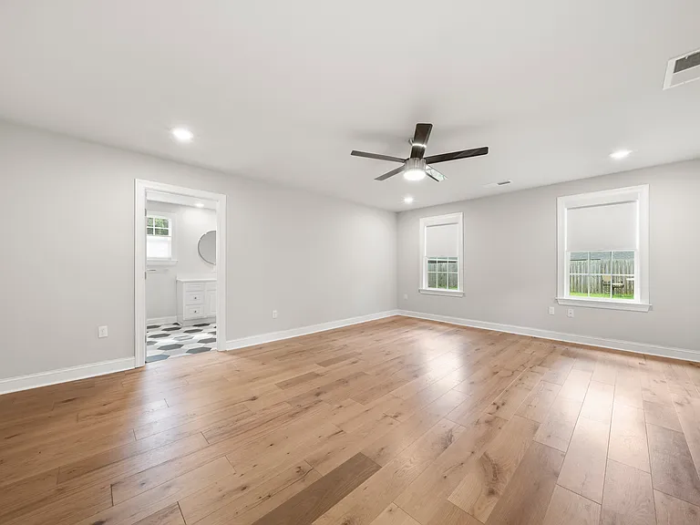 2322 Greenland Ave — Photo 17