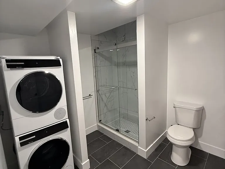 11 Queensberry St #2B — Photo 12