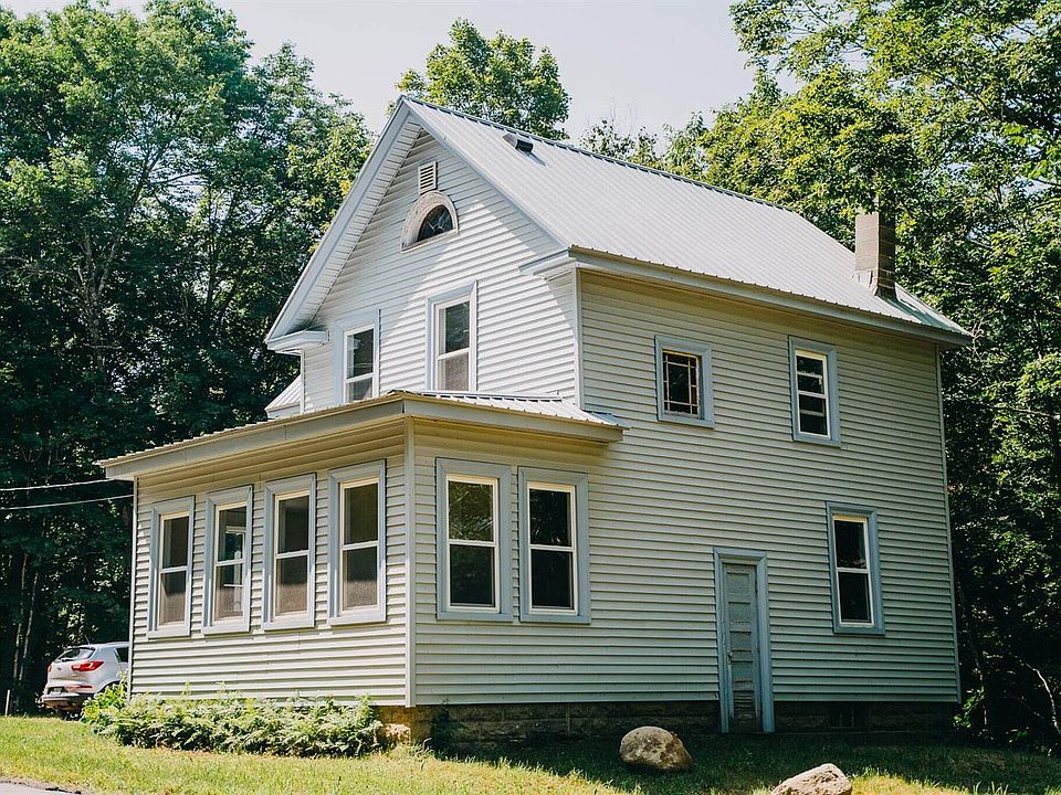 1st image of 18 Simpson Corner Rd
