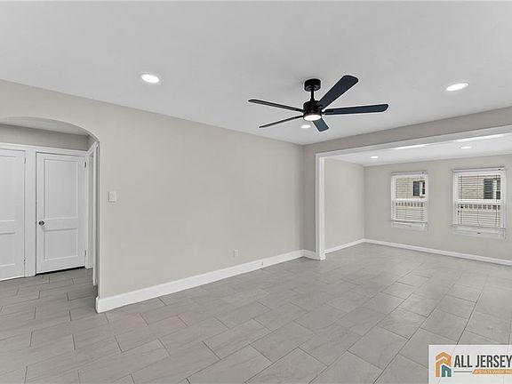 5th image of 226 Bergen St