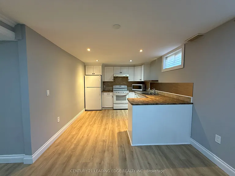 303 Wilson Rd N — Photo 6