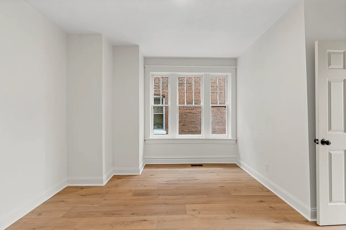 Building Photo - 3728 Hydraulic Ave #1N