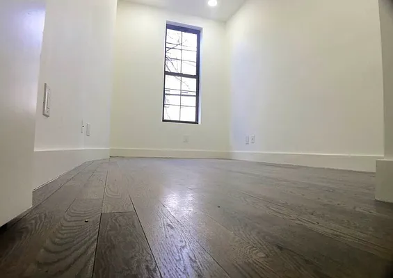 Rented by Evergreen Realty & Investments | media 26