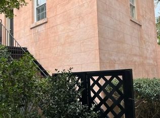 445 Whitaker St, Savannah, GA 31401