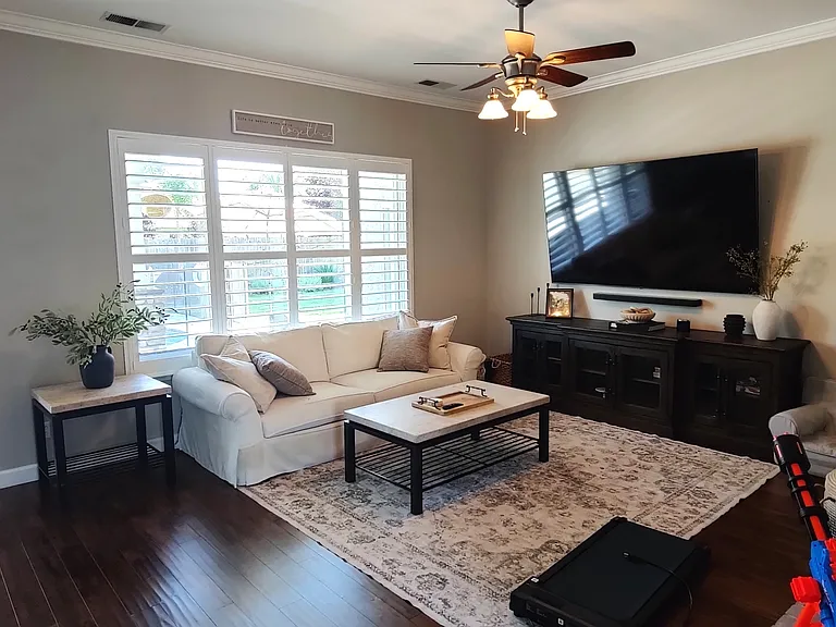 2076 Mesa Ave — Photo 6