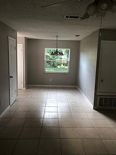 4th image of 2822 Central Dr