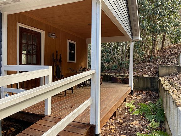 Ramp to covered porch and entryway.