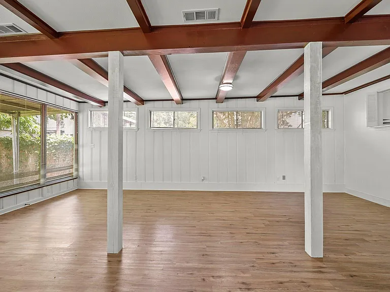 8327 Bonner Dr — Photo 29