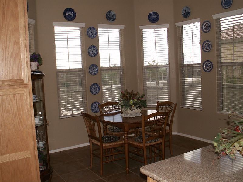 Bay kitchen nook w/room for hutch too!