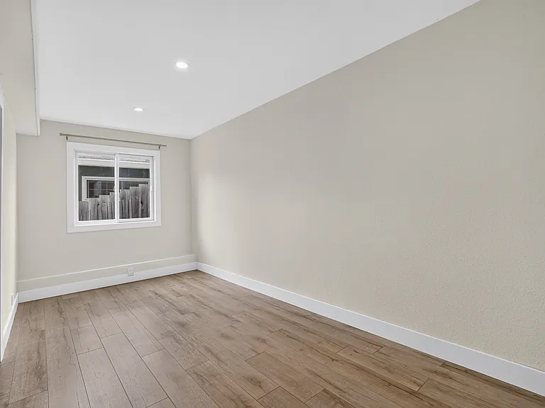 2517 Read Ave — Photo 24