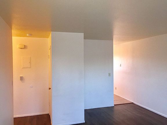 5th image of 2575 E Uintah St APT 11