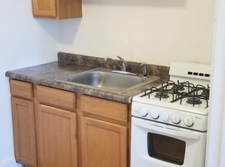 826 Main St #110, Racine, WI 53403