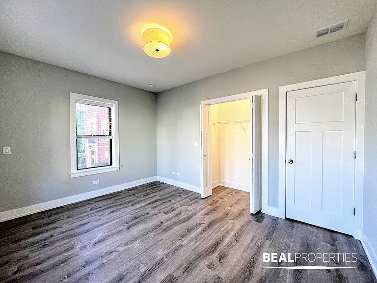 916 Crain St #1 — Photo 14