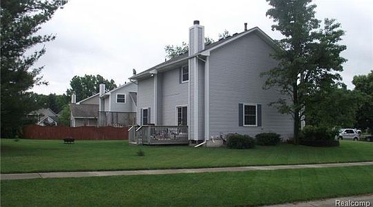 2nd image of 2566 Stanmoor Dr