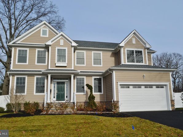 174 Guyot Ave