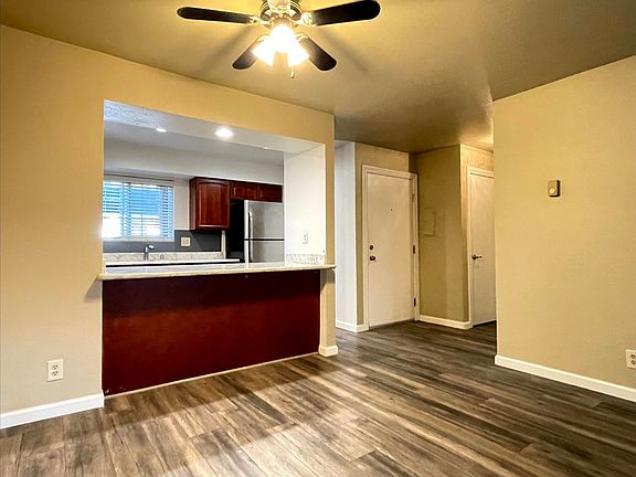 5th image of 573 W Latimer Ave APT 5