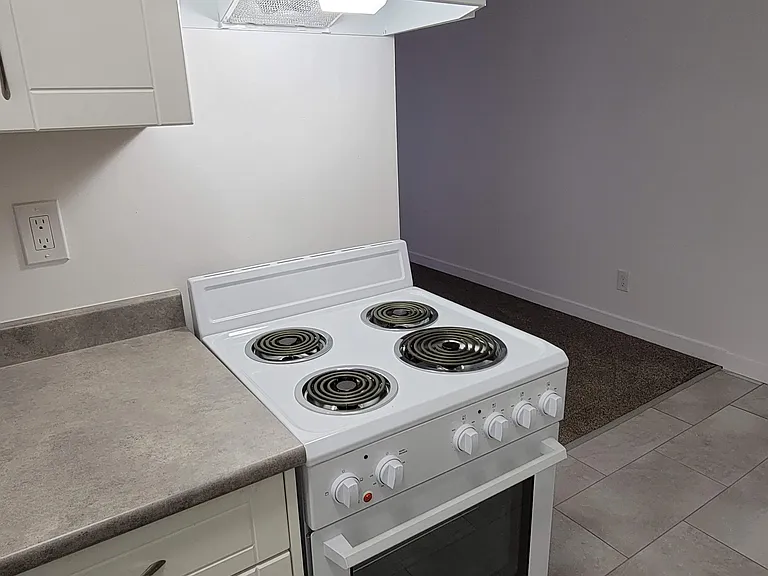 3055 North Rd #106 — Photo 8
