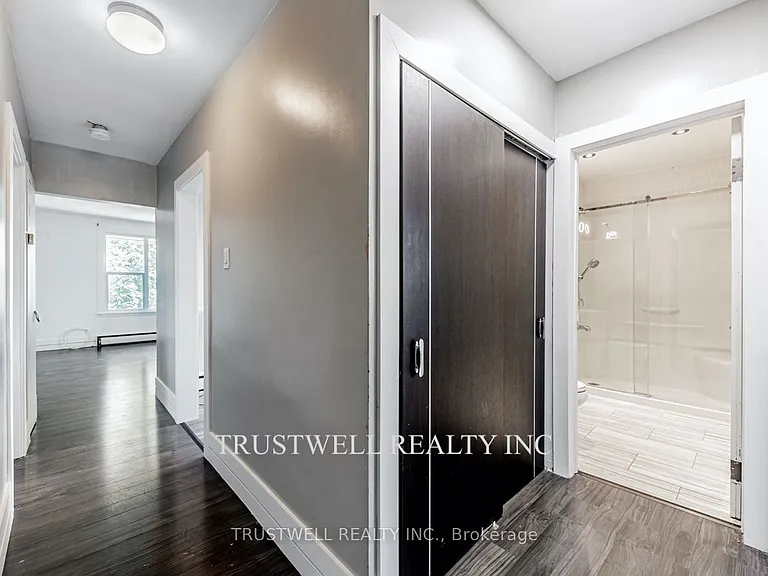 105 Mary St E #3 — Photo 14