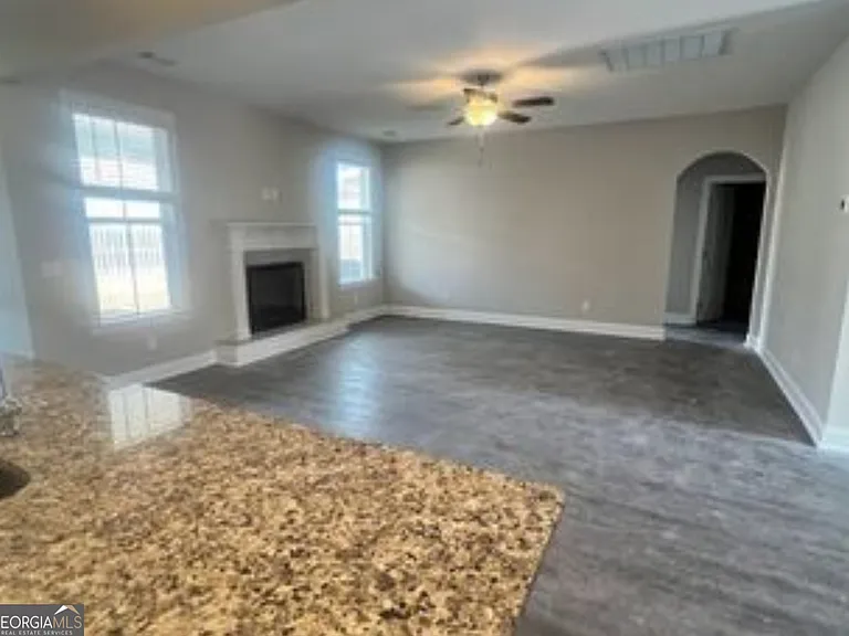 135 Sams Dr — Photo 10