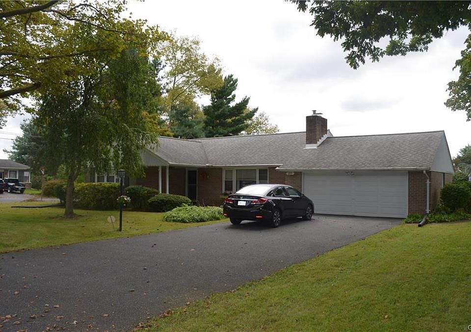 1st image of 217 Old Orchard Dr