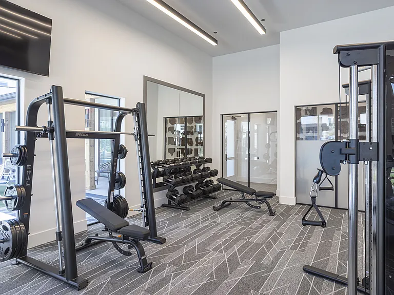 Broadstone Creekside apartments community photo