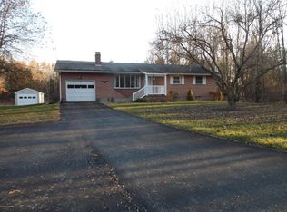 1315 Setzer Rd, Stroudsburg, PA 18360
