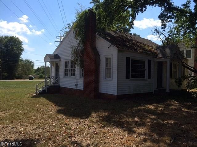2nd image of 501 Laurel Ave