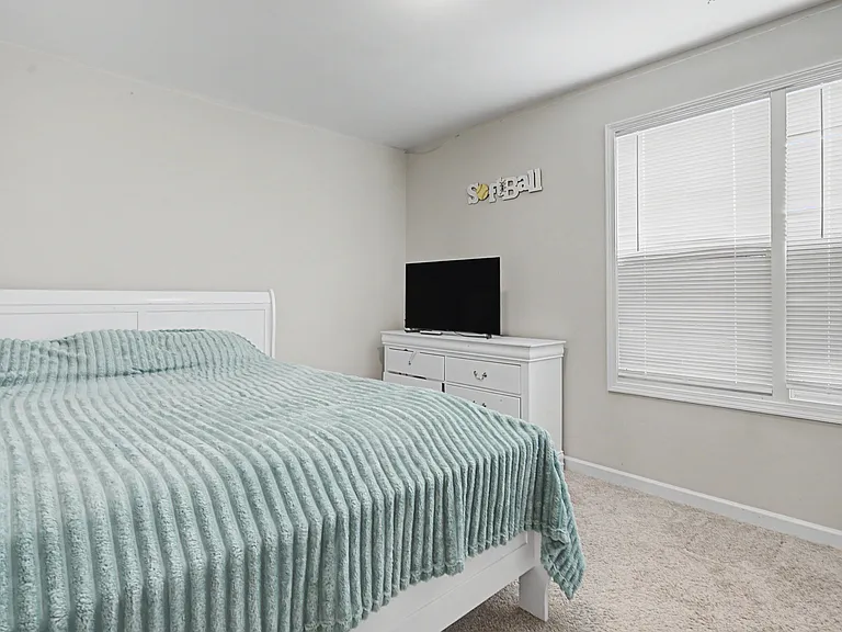 21 Terrier Ct — Photo 25
