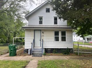 1214 N 8th St, Niles, MI 49120