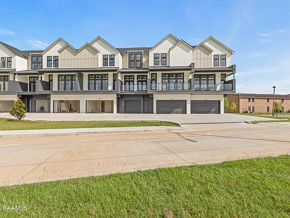 3rd image of 100 Southern Heights Dr