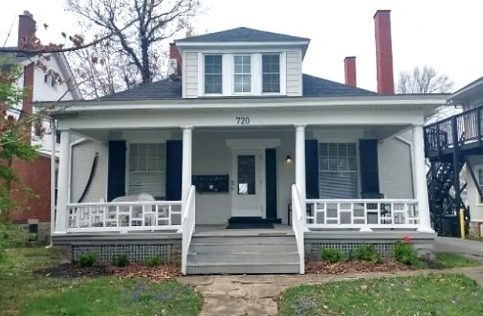 720 E High St #5