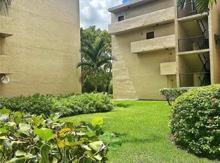 10651 SW 108th Ave APT 1D, Miami, FL 33176