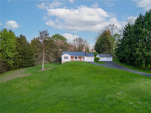2nd image of 209 Cliff Rd