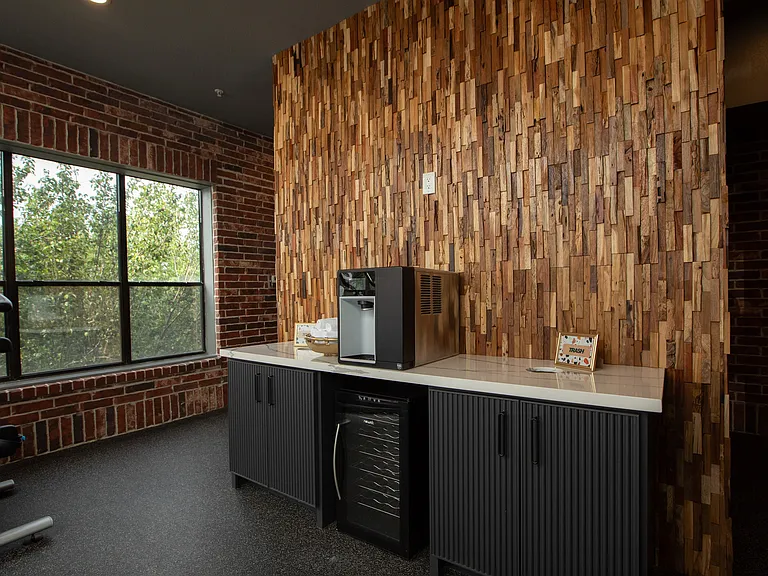 Sabine Street Lofts — Photo 28