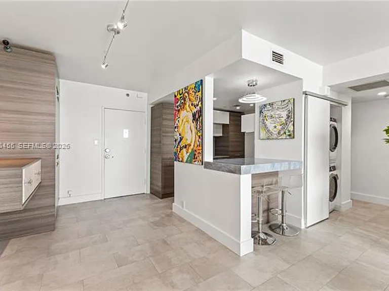 1000 West Ave #1518 — Photo 17
