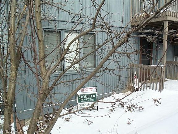 2nd image of 231 Portage Lakes Dr Unit C