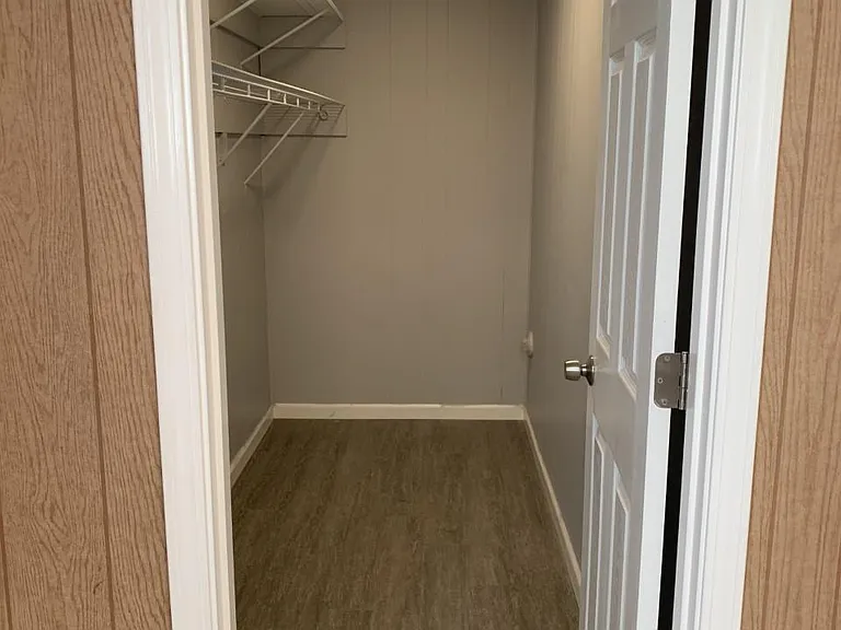 1220 Stoughton Ave — Photo 9