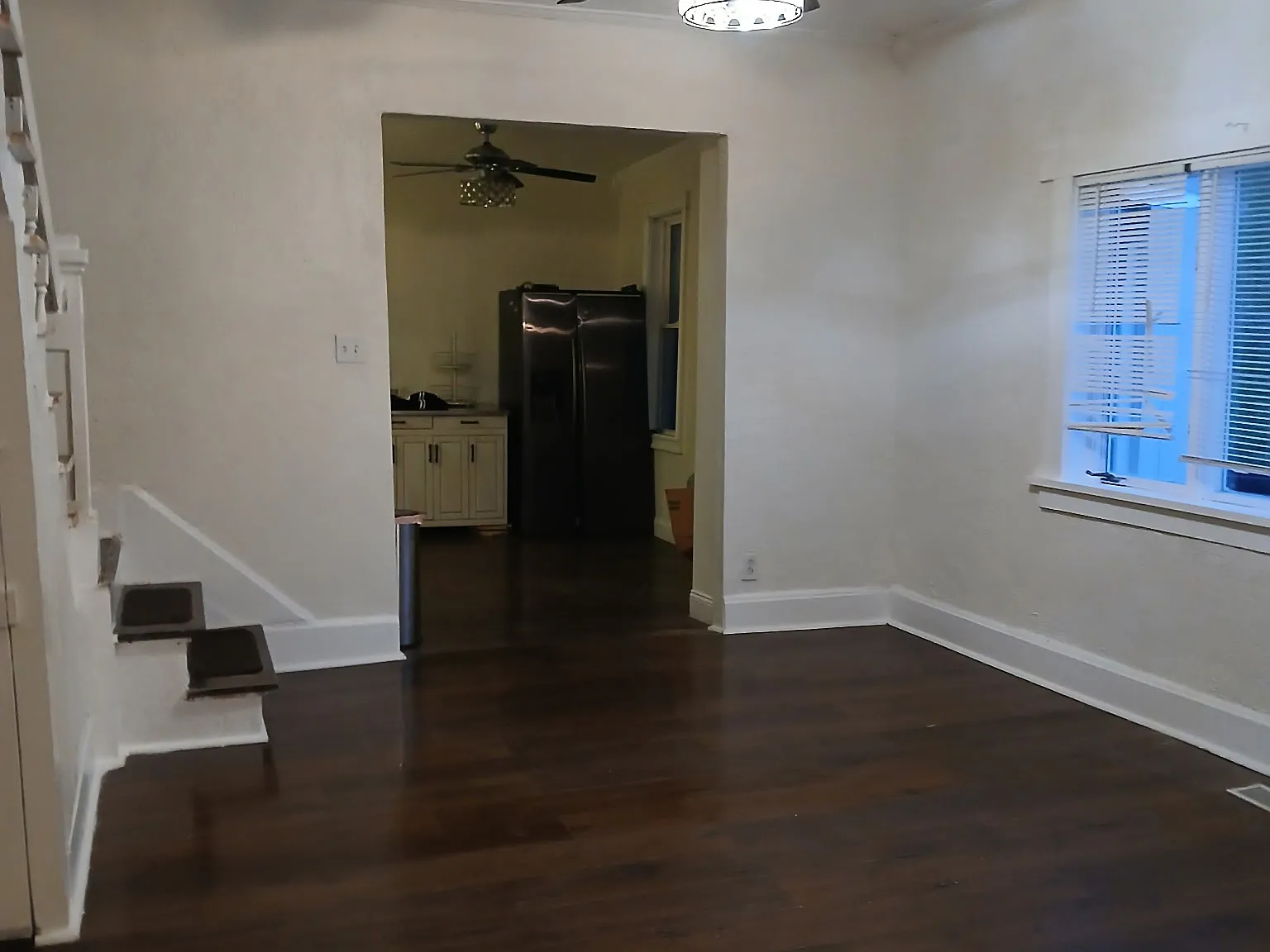 611-613 Woodvale Ave — Photo 3