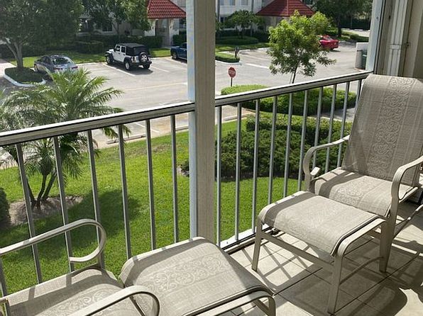 104 Half Moon Cir APT H2