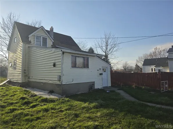 120 Shepard St, Buffalo, NY 14212