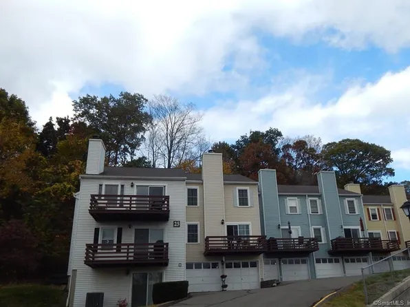 55 Mill Plain Rd #25-8, Danbury, CT 06810