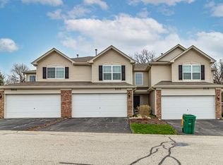 7033 Country Club Hills Dr, Fox Lake, IL 60020