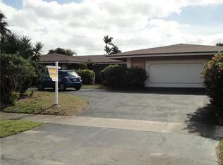 4900 Buchanan St, Hollywood, FL 33021