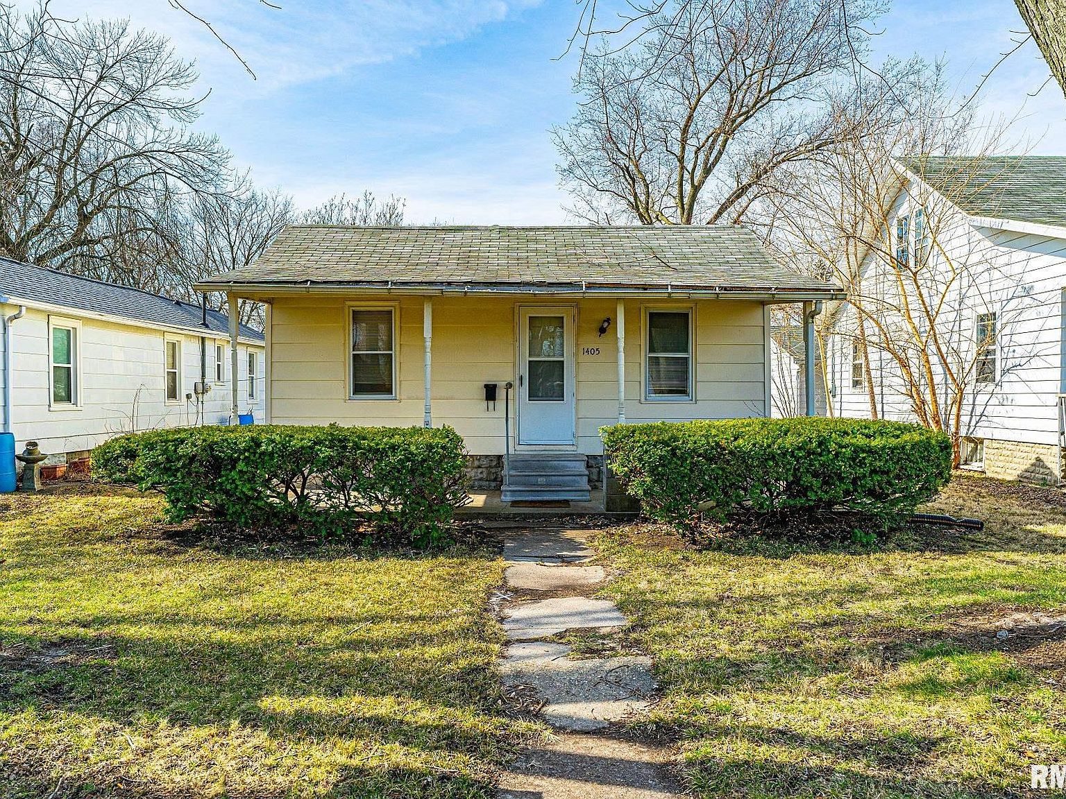 1405 Pekin St, Lincoln, IL 62656 Zillow