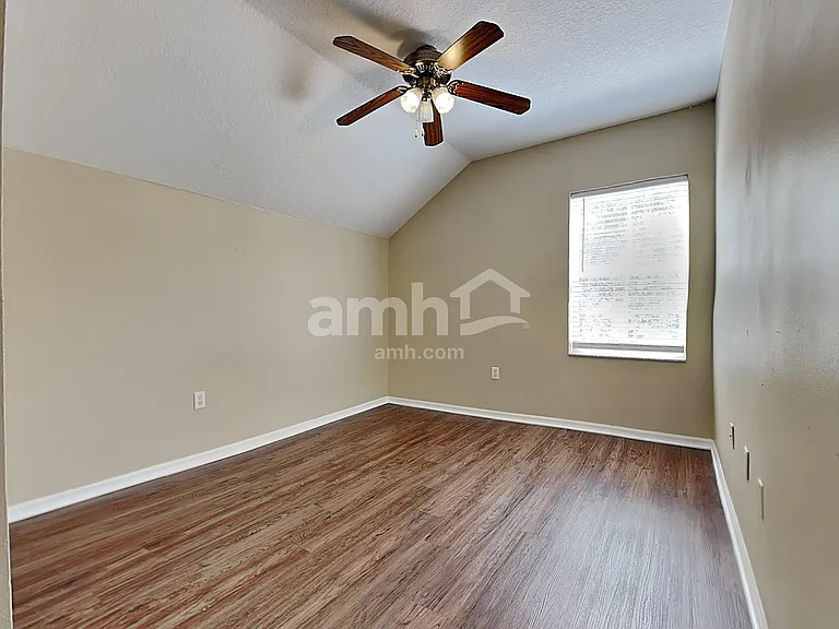 10332 Summerview Cir — Photo 18