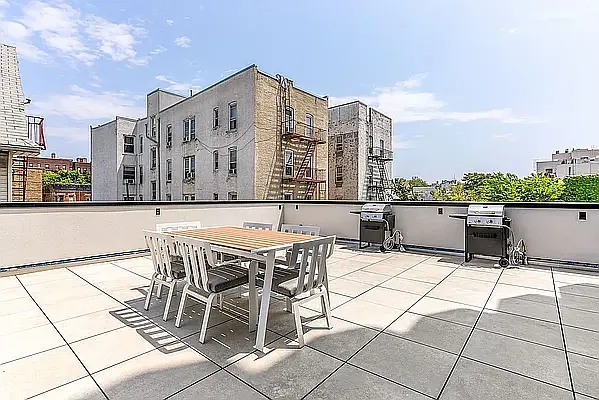 Rented by Reavis | media 9