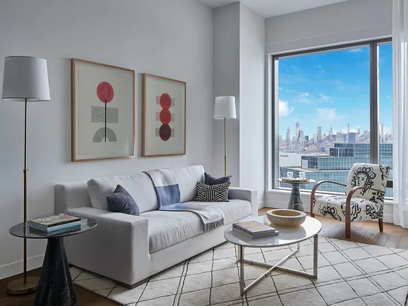 99 Hudson Street image 14 of 24